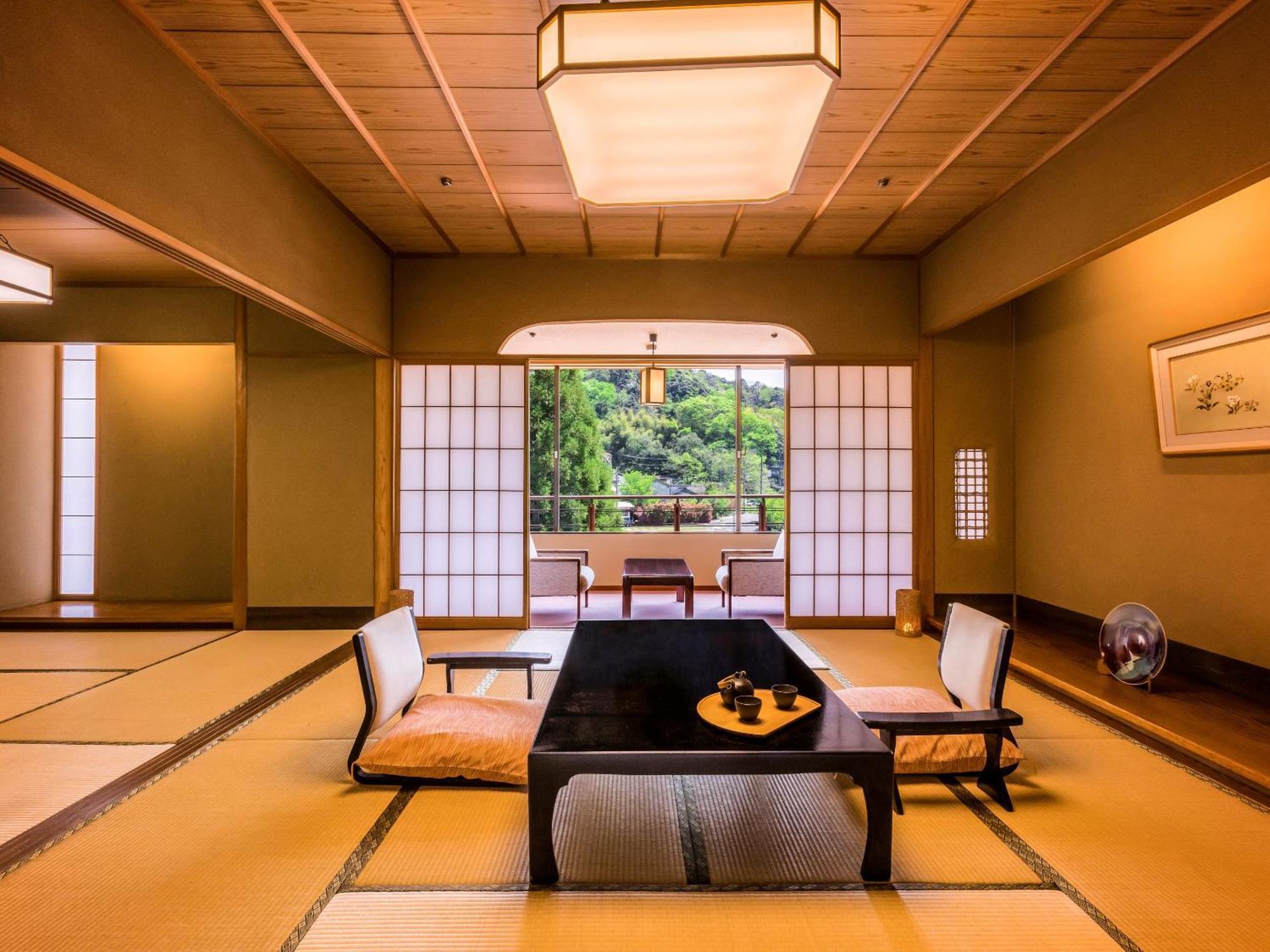 Ooedo Onsen Monogatari Premium Saiki Bekkan Misasa Экстерьер фото