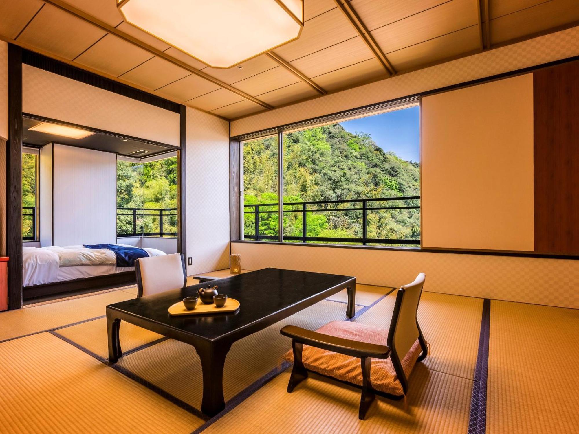 Ooedo Onsen Monogatari Premium Saiki Bekkan Misasa Экстерьер фото