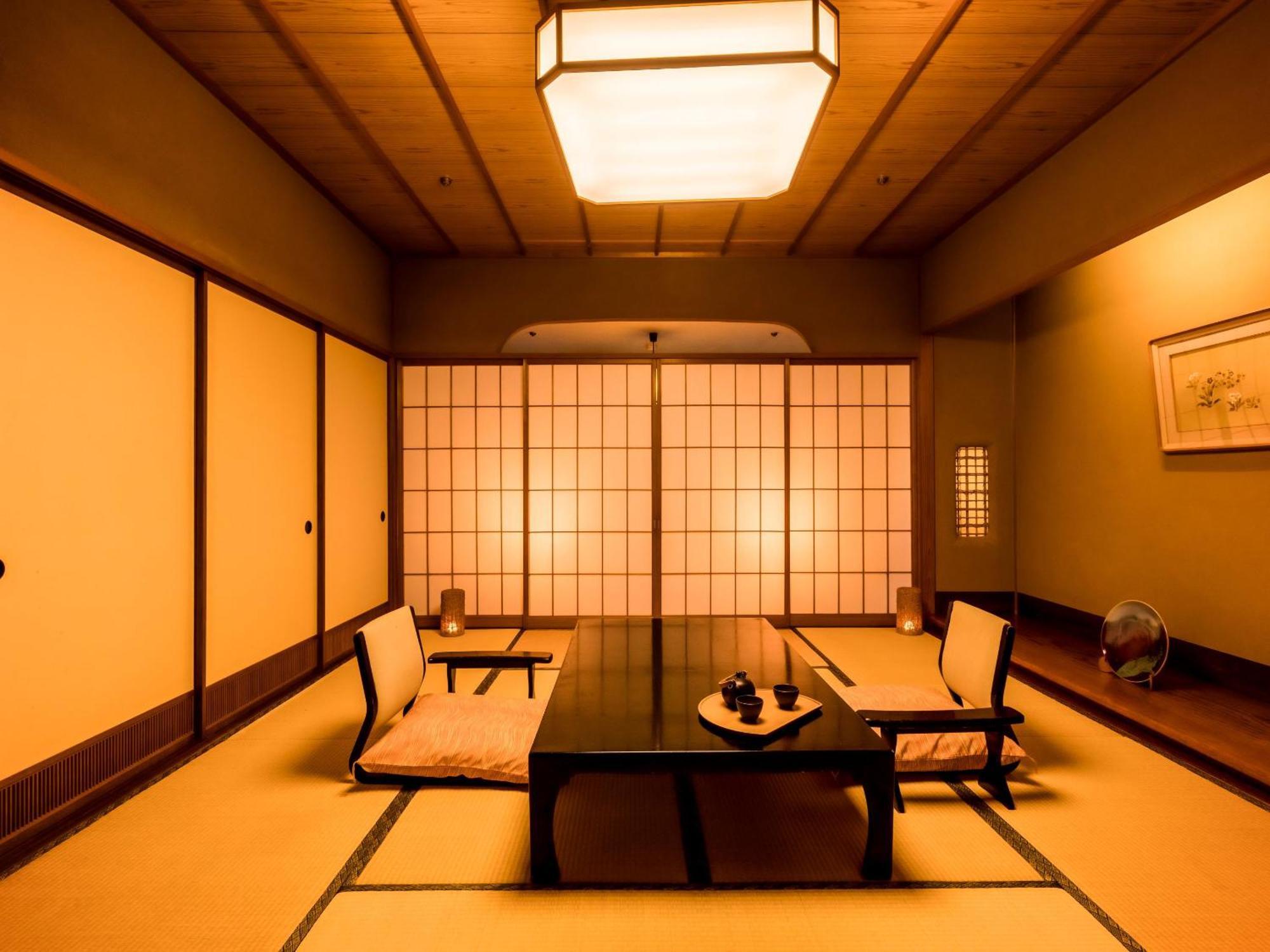 Ooedo Onsen Monogatari Premium Saiki Bekkan Misasa Номер фото
