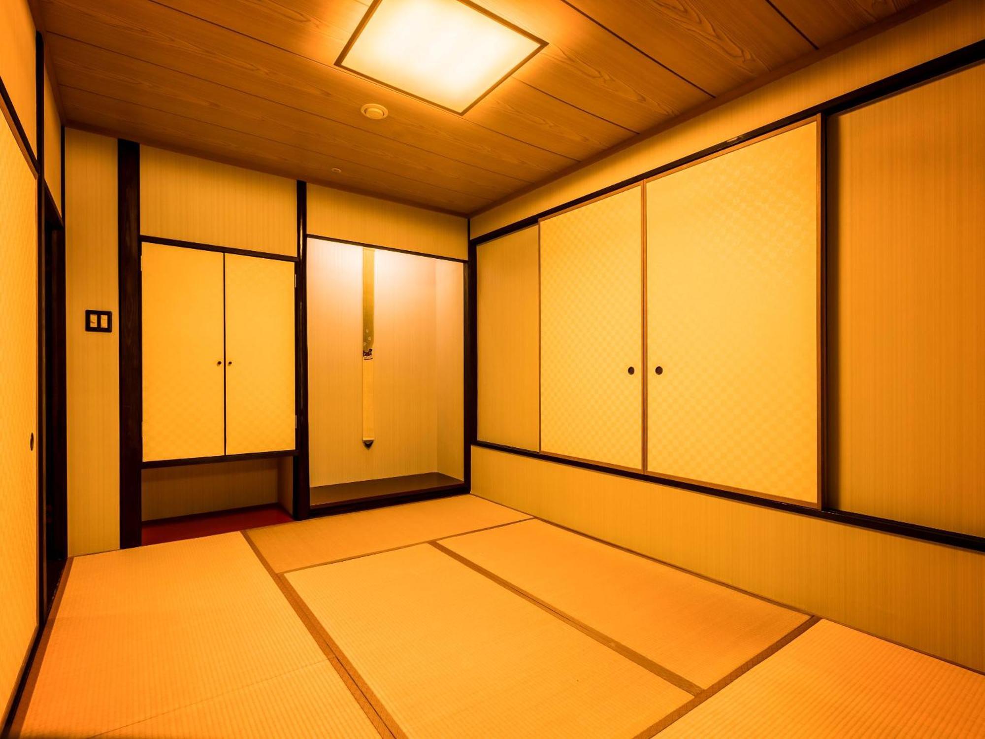 Ooedo Onsen Monogatari Premium Saiki Bekkan Misasa Номер фото